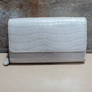 Vintage Leather Zip Around Wallet Cream Purse Snap Bifold